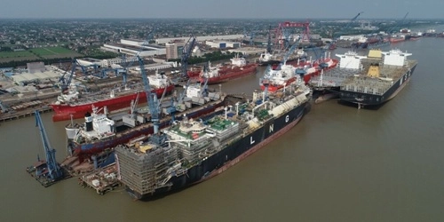 Huarun Dadong Dockyard