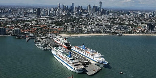 Melbourne Station Pier (Wet Dock)