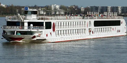 Live real-time river cruise ship tracking of A-ROSA Brava from A-ROSA Cruises