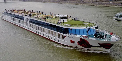 Live real-time river cruise ship tracking of A-ROSA Riva from A-ROSA Cruises