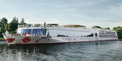 Live real-time river cruise ship tracking of A-ROSA Stella from A-ROSA Cruises