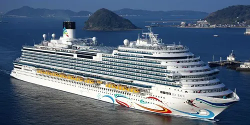 Live real-time ocean cruise ship tracking of Adora Magic City from Adora Cruises
