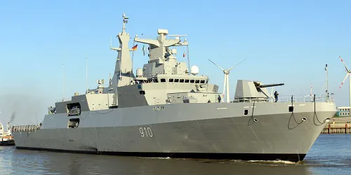 Live real-time military ship tracking of Erradii from Algerian National Navy