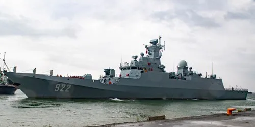 Live real-time military ship tracking of Ezzadjer from Algerian National Navy