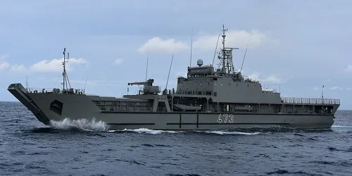 Live real-time tracking of military amphibious transport dock Kalaat Béni Rached from the Algerian National Navy