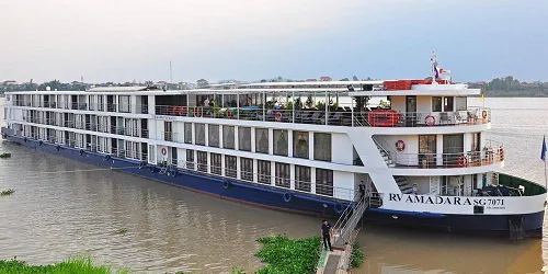 Live real-time river cruise ship tracking of AmaDara from Ama Waterways