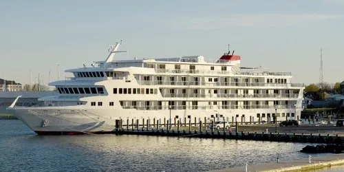 Live real-time river cruise ship tracking of American Constellation from American Cruise Lines