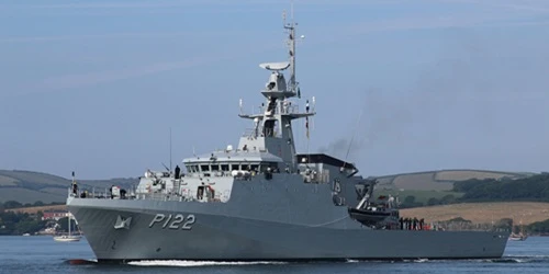 Araguari Real-Time Military Ship Tracking