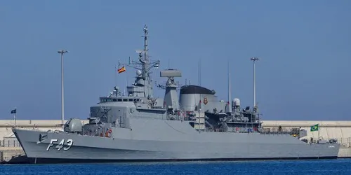 Live real-time tracking of military frigate Liberal from the Brazilian Navy