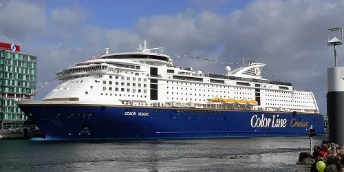 Live real-time cruise ferry tracking of Color Magic from Color Line