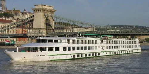 Live real-time river cruise ship tracking of Beethoven from CroisiEurope