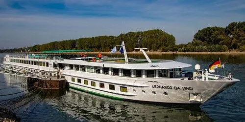 Leonardo da Vinci Real-Time Cruise Ship Tracking