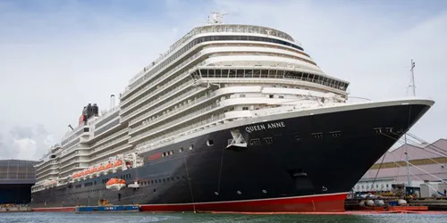 Live real-time ocean cruise ship tracking of Queen Anne from Cunard