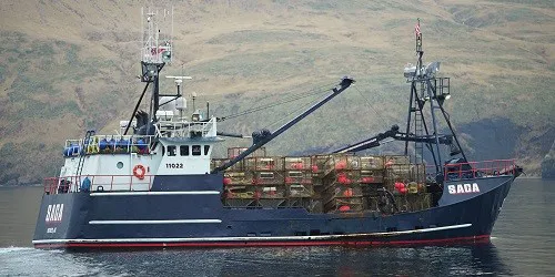 Live real-time iconic ship tracking of Saga from Deadliest Catch (TV)