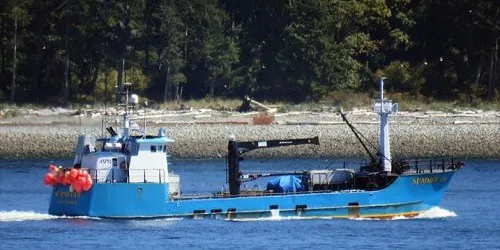 Live real-time iconic ship tracking of Summer Bay from Deadliest Catch (TV)