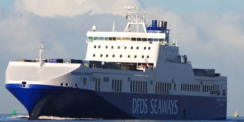 Live real-time cruise ferry tracking of Magnolia Seaways from DFDS Seaways