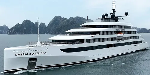 Emerald Azzurra Real-Time Cruise Ship Tracking