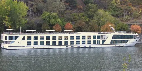 Live real-time river cruise ship tracking of Emerald Radiance from Emerald Cruises