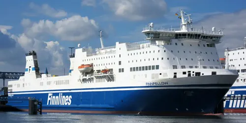 Live real-time cruise ferry tracking of Finnfellow from Finnlines