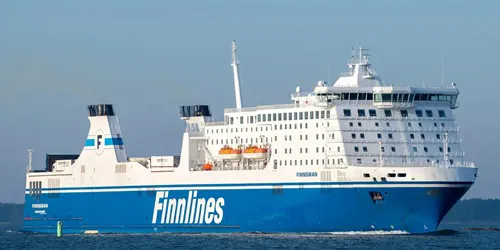Live real-time cruise ferry tracking of Finnswan from Finnlines