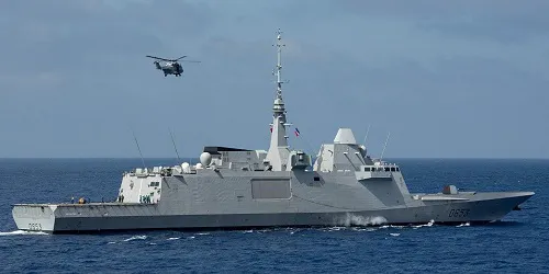 Live real-time tracking of military destroyer Languedoc from the French Navy