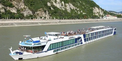 Monarch Baroness Real-Time Cruise Ship Tracking