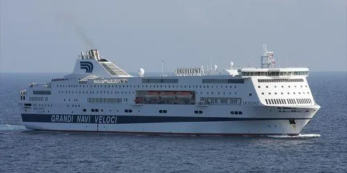 Live real-time cruise ferry tracking of Excellent from Grandi Navi Veloci