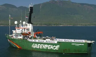 Live real-time research ship tracking of Arctic Sunrise from Greenpeace