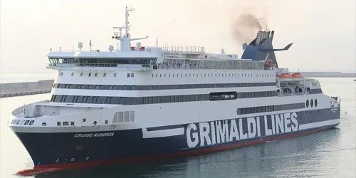 Live real-time cruise ferry tracking of Cruise Ausonia from Grimaldi Lines