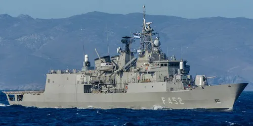 Live real-time military ship tracking of Hydra from Hellenic Navy