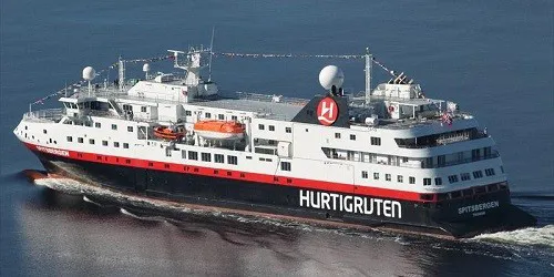 Live real-time ocean cruise ship tracking of MS Spitsbergen from Hurtigruten