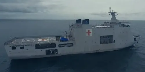 KRI dr. Wahidin Sudirohusodo Real-Time Military Ship Tracking