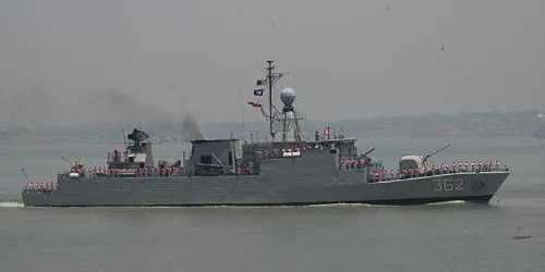 Live real-time military ship tracking of KRI Malahayati from Indonesian Navy