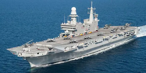Live real-time tracking of military aircraft carrier Cavour from the Italian Navy