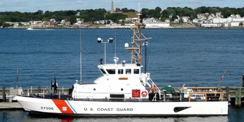 Live real-time military ship tracking of Lebanese Chinook from Lebanese Navy