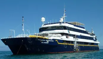 Live real-time ocean cruise ship tracking of National Geographic Islander from Lindblad Expeditions (Nat Geo)
