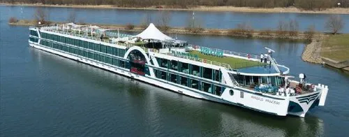 Live real-time river cruise ship tracking of Amadeus Princess from Luftner Cruises