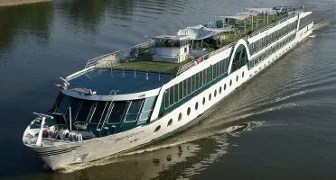 Live real-time river cruise ship tracking of Amadeus Royal from Luftner Cruises