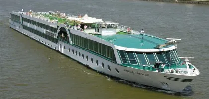 Live real-time river cruise ship tracking of Amadeus Symphony from Luftner Cruises