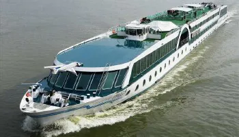 Live real-time river cruise ship tracking of Amadeus from Luftner Cruises