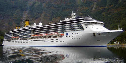 Live real-time ocean cruise ship tracking of Margaritaville at Sea Islander from Margaritaville at Sea