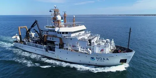 Henry B. Bigelow Real-Time Cruise Ship Tracking