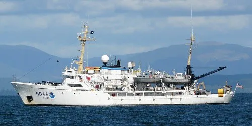 Live real-time research ship tracking of Rainier from National Oceanic and Atmospheric Administration