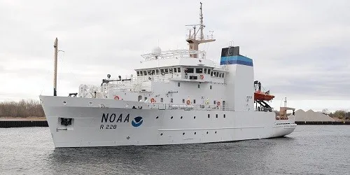 Live real-time research ship tracking of Reuben Lasker from National Oceanic and Atmospheric Administration