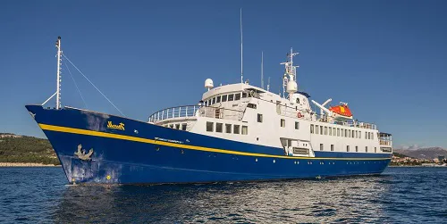 Live real-time ocean cruise ship tracking of Monet from Noble Caledonia