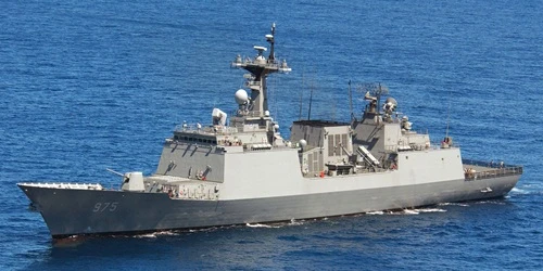 Live real-time military ship tracking of ROKS Chungmugong Yi Sun-sin from Republic of Korea Navy