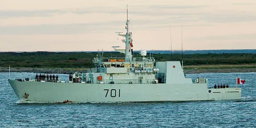 Live real-time tracking of military patrol ship HMCS Glace Bay from the Royal Canadian Navy