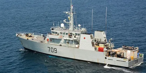 Live real-time tracking of military patrol ship HMCS Saskatoon from the Royal Canadian Navy