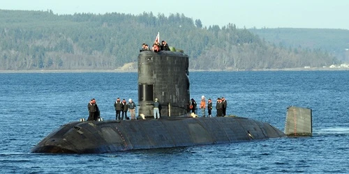 Live real-time tracking of military submarine HMCS Victoria from the Royal Canadian Navy