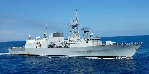 Live real-time tracking of military frigate HMCS Ville de Québec from the Royal Canadian Navy